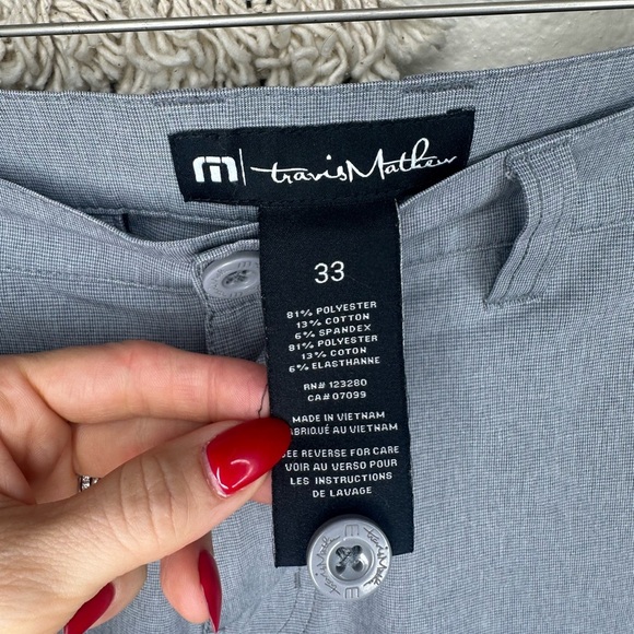 TravisMathew Light Gray Shorts Size 33 - Picture 4 of 4